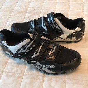 Venzo clip-in cycling shoes M10.5